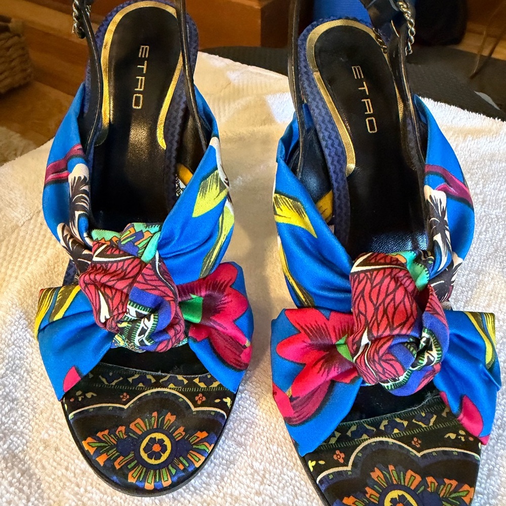 Etro Blue Multicolor Floral Knot Slingback Heels